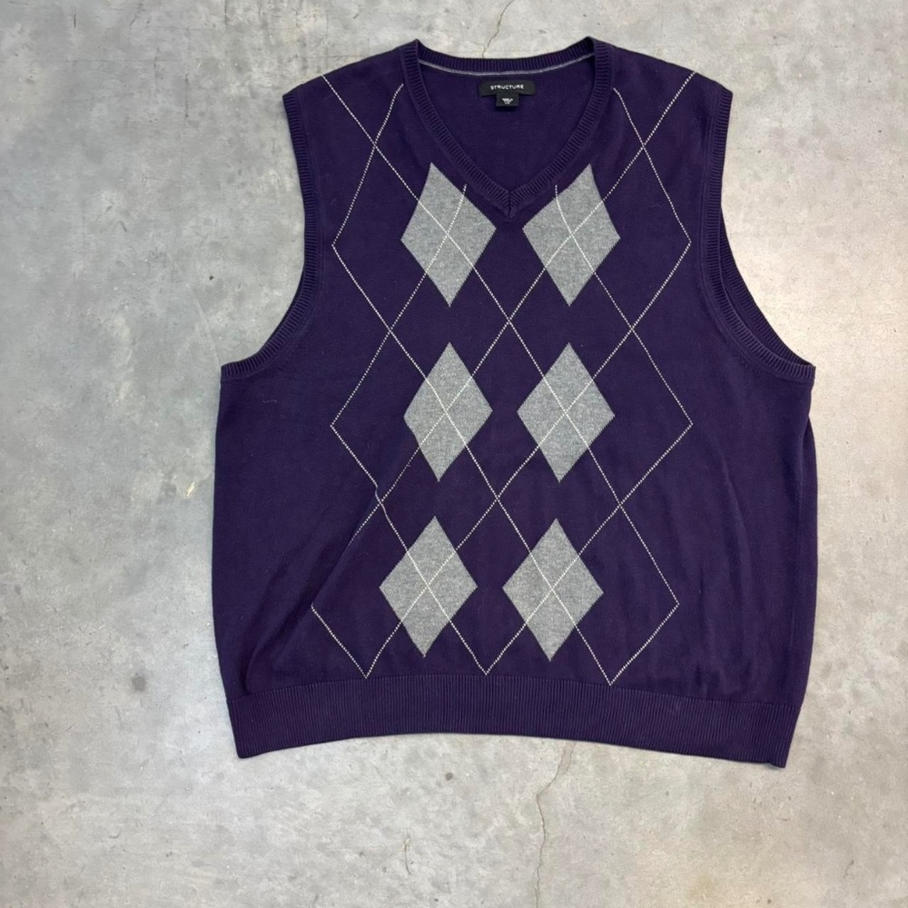 Purple argyle sweater vest L size